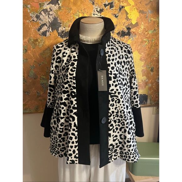 NWT $179 Damee Leopard Print Artsy Jacket M - Picture 1 of 8